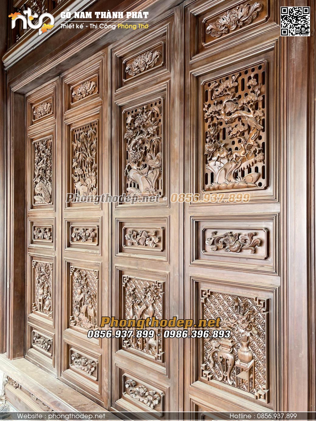 Cửa bức bàn gỗ siêu đẹp trong phòng thờ nhà 3 gian đẳng cấp